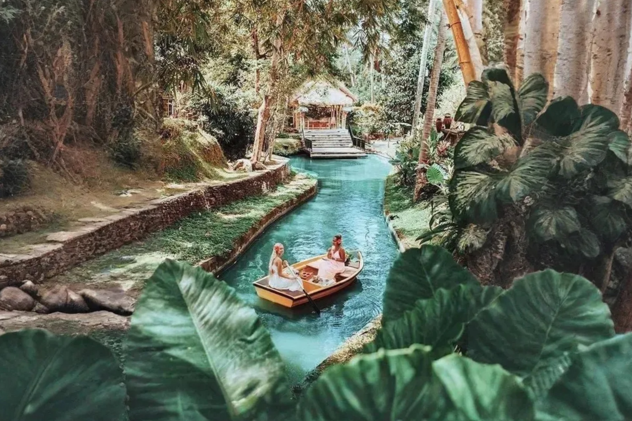 浪漫雙人船上用餐體驗：烏布卡曼達魯的錦鯉漂流河饗宴