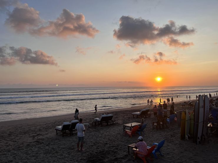 水明漾夕陽。連育諄提供