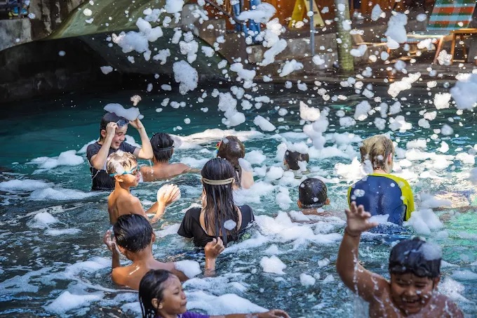 有時候還會舉辦泡泡趴