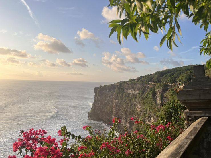 烏魯瓦圖美景。連育諄提供