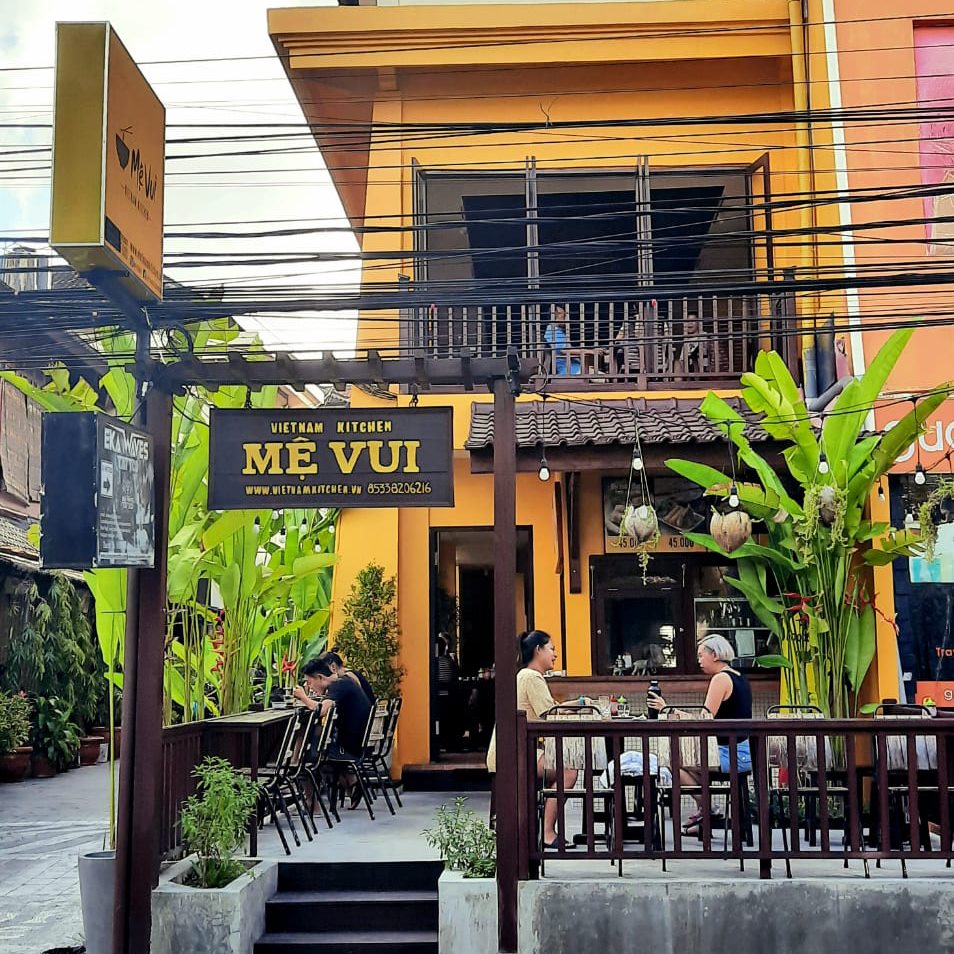 近幾年在庫塔、水明漾、倉古出現了蠻多家的越南餐廳。小傑在峇里島吃過三次越南餐廳了