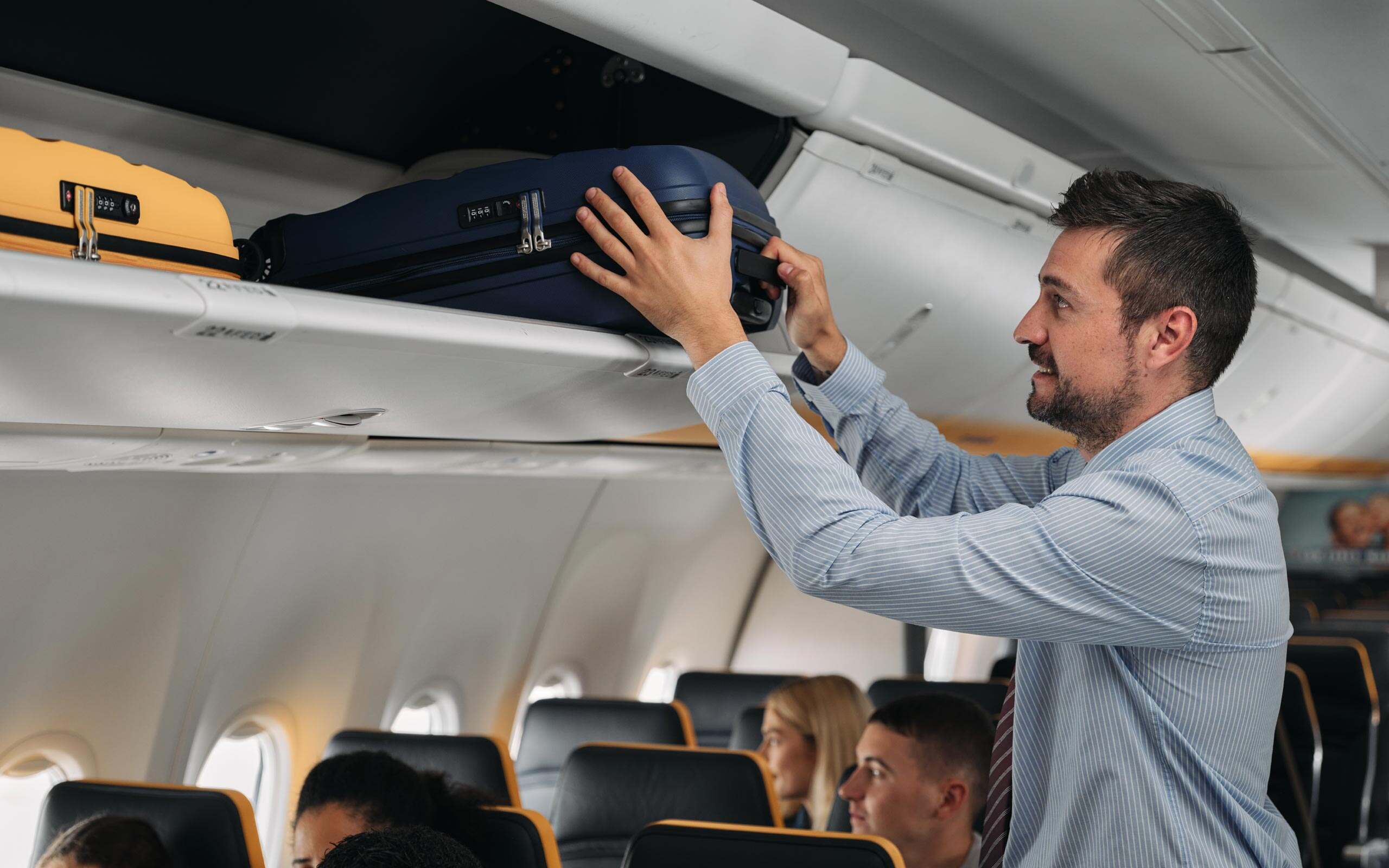 原來登機箱這樣不行！？空服員分享旅客隨身行李常見錯誤及解決方案